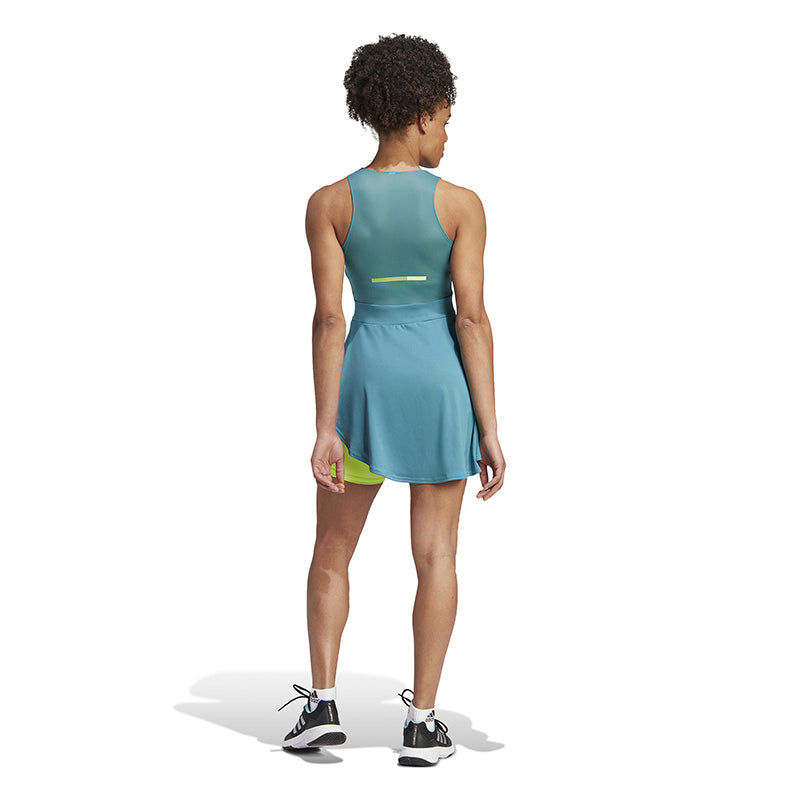 Adidas London Pro Dress (W) (Arctic Fusion)