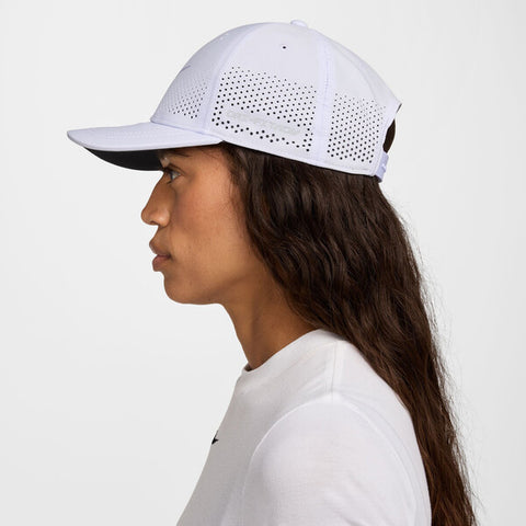 Nike Dri-Fit Advantage Club Swoosh Cap (Amethyst Tint)