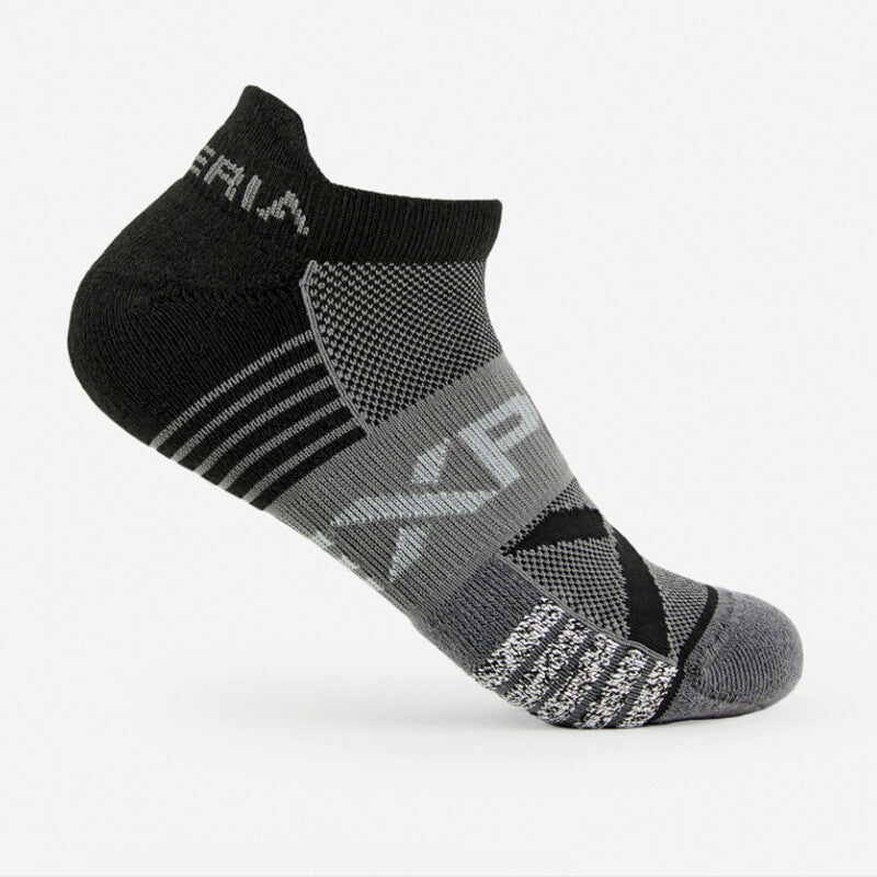 Thor-Lo Experia Ultra Light Padding No-Show Tab (Black)