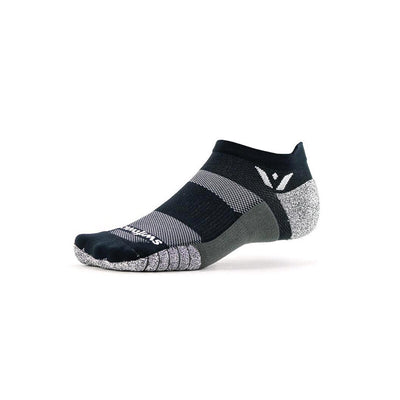 Swiftwick Flite Xt Zero Tab No Show (Black) Swiftwick