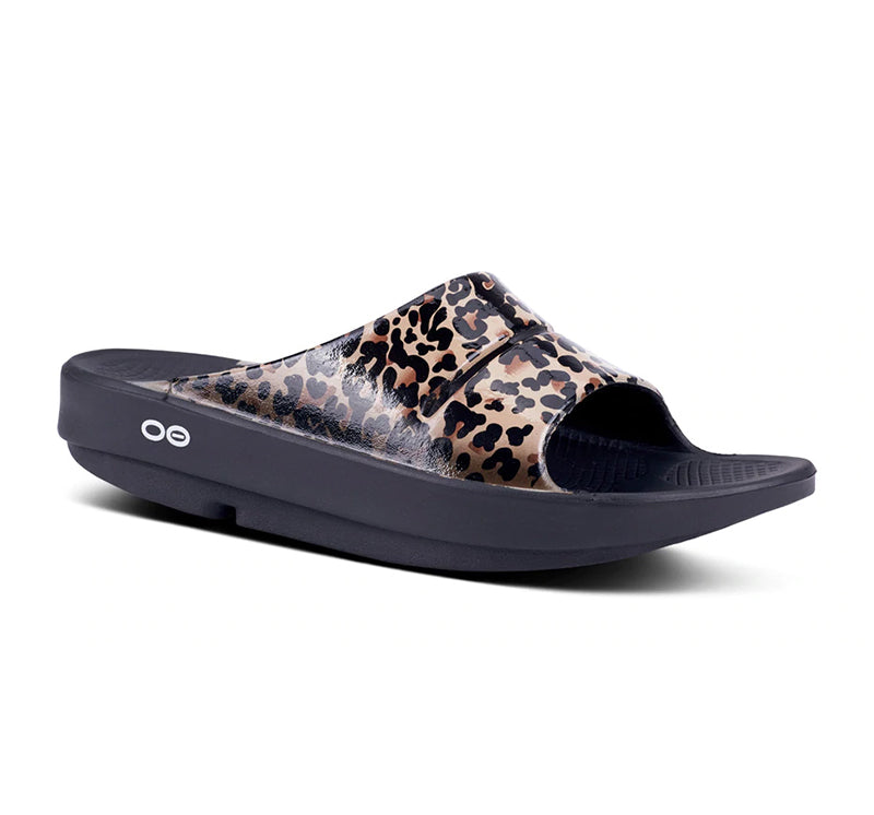 Oofos Ooahh Luxe Slide Sandal (W)(Leopard)