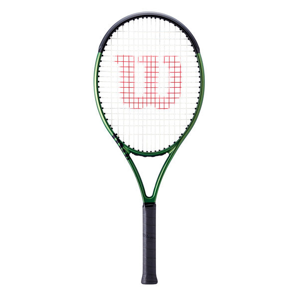 Wilson Blade 26 V8 Junior (Strung)